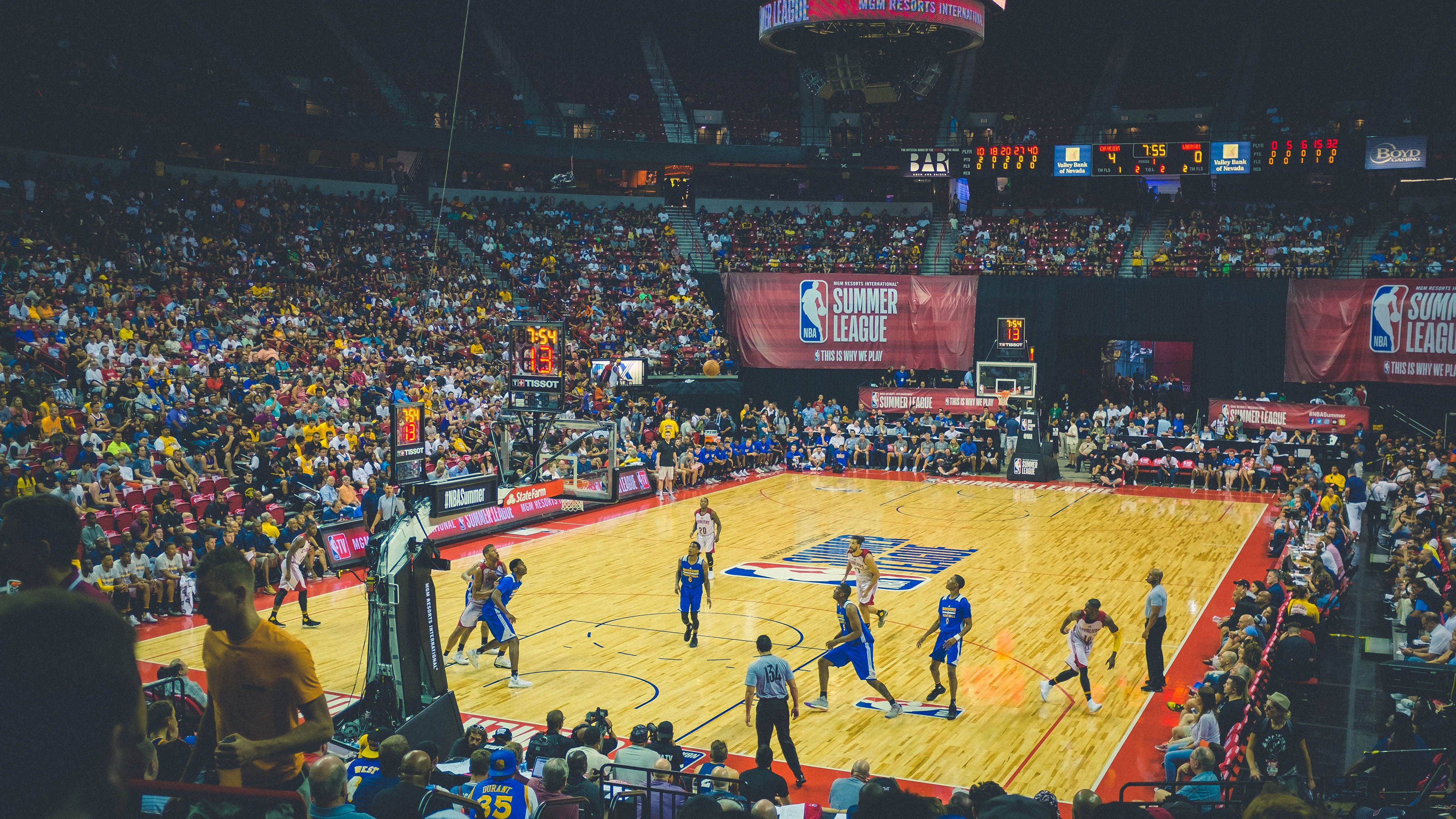 世界杯四强:法国VS巴西 “98年决赛复刻版”令老球迷泪目